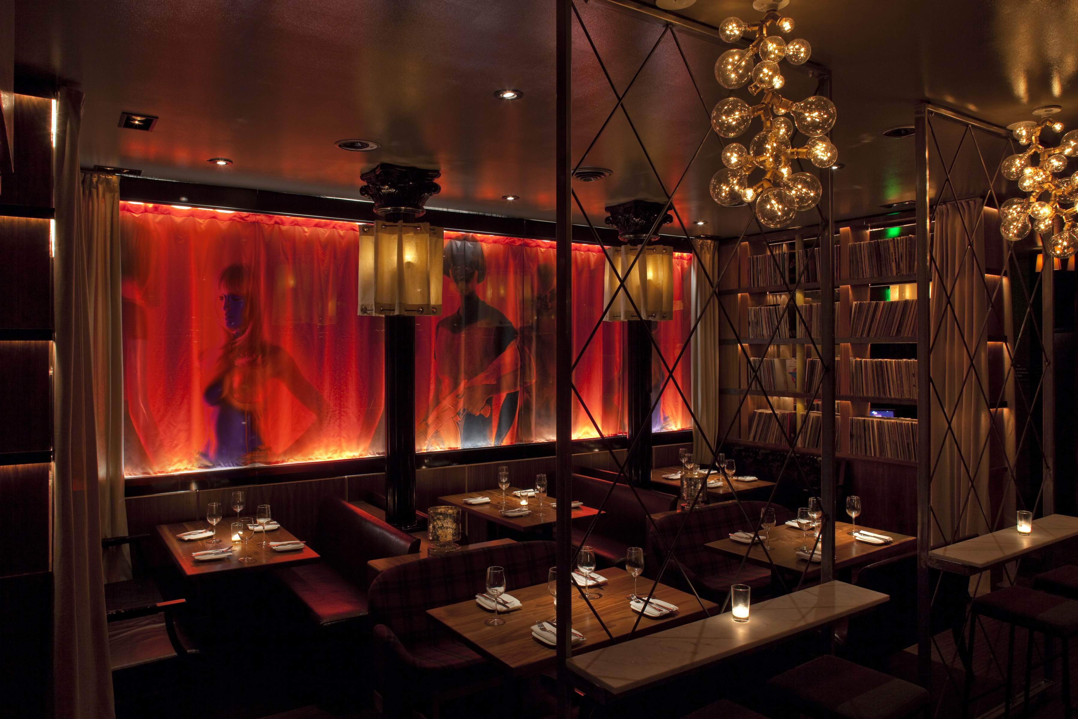 Магазин электроники "re:Store" — Развлечения